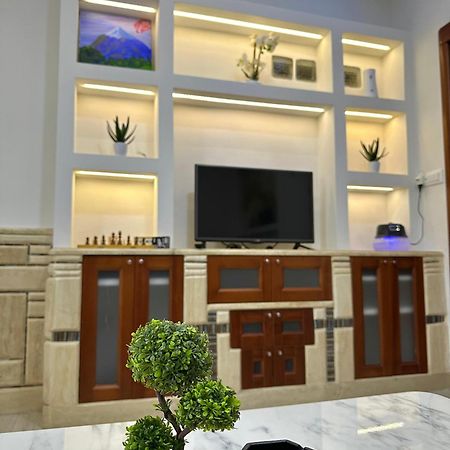 Sea View Apartament. Luxury Area In Durres Beach. Apartment Luaran gambar